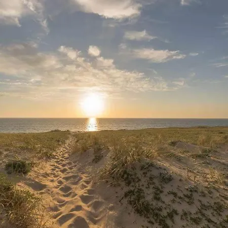 아파트 Pour 4 Piscine Proche Et Commerces 몰리엣젯마