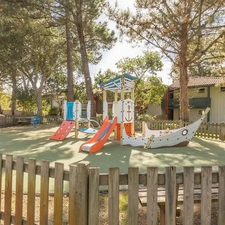 شقة Pour 4 Piscine Proche Et Commerces